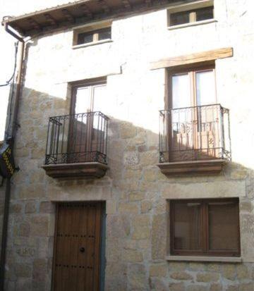 La Boteria Guest House Salas De Los Infantes Exterior photo